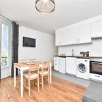 Cosy Appartement- 2Br-6P - Voltaire